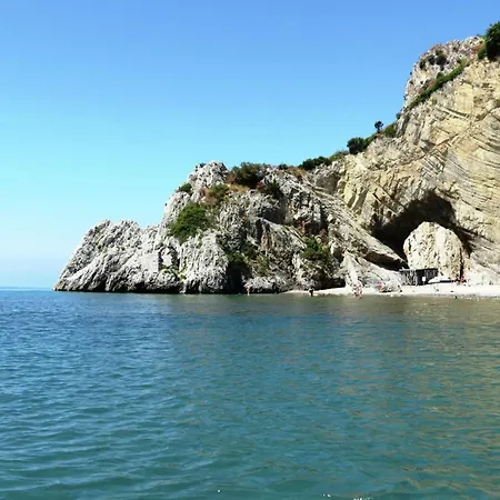 Luxurious In Palinuro Italy With Swimming Pool Centola